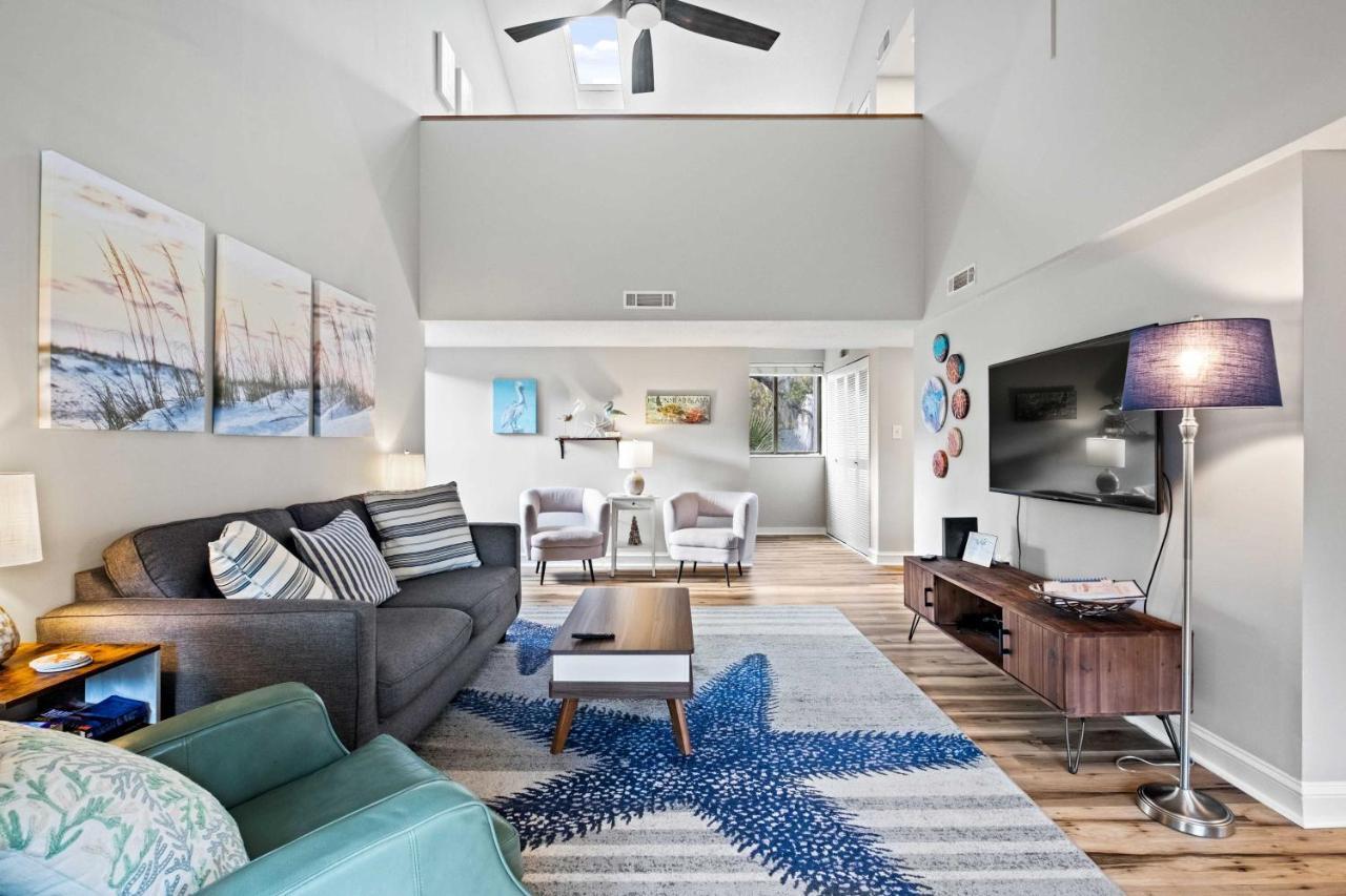 Coastal Oasis With Pool - Walk To Coligny Beach Park Хилтон-Хед-Айленд Экстерьер фото
