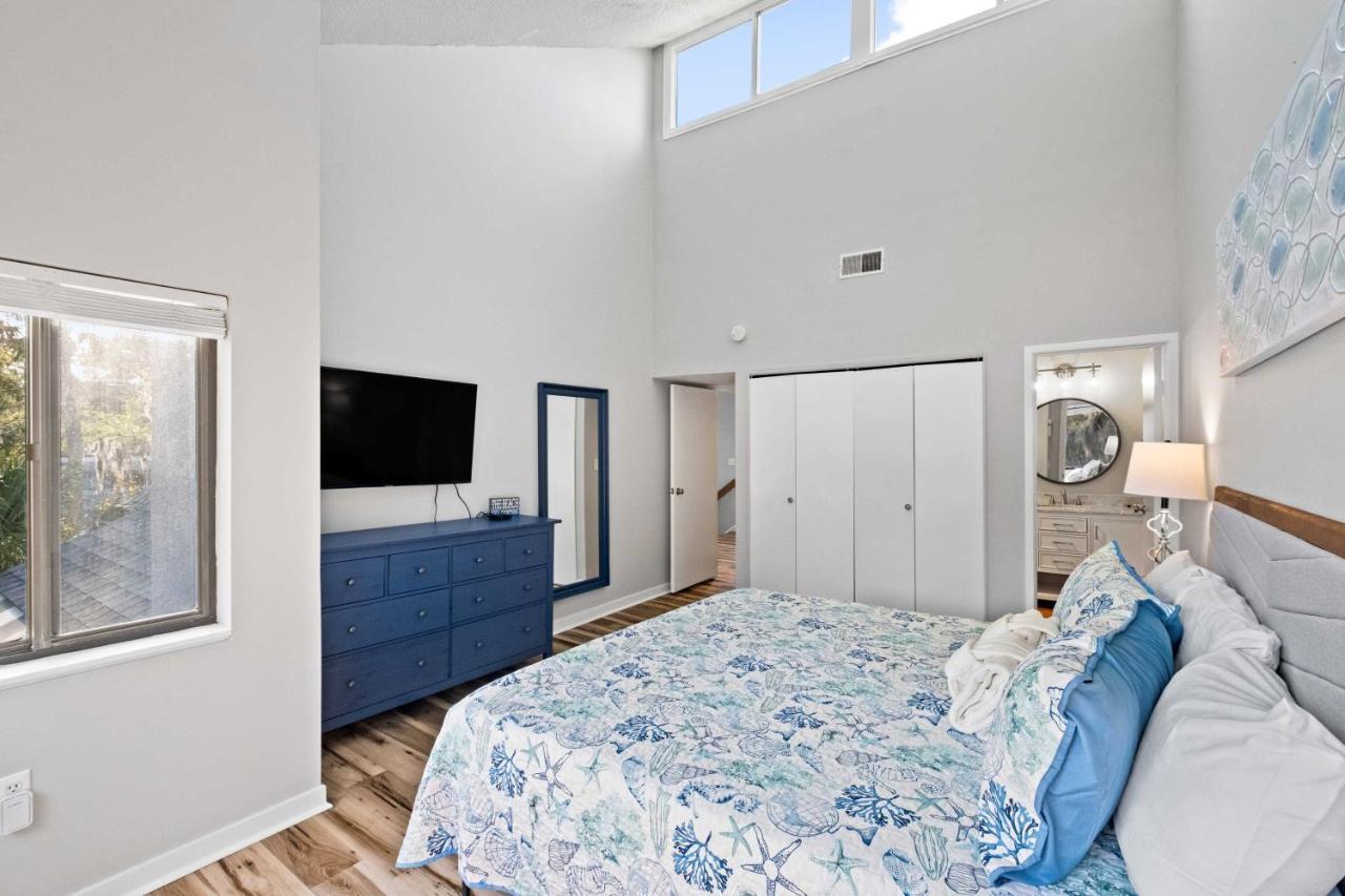 Coastal Oasis With Pool - Walk To Coligny Beach Park Хилтон-Хед-Айленд Экстерьер фото