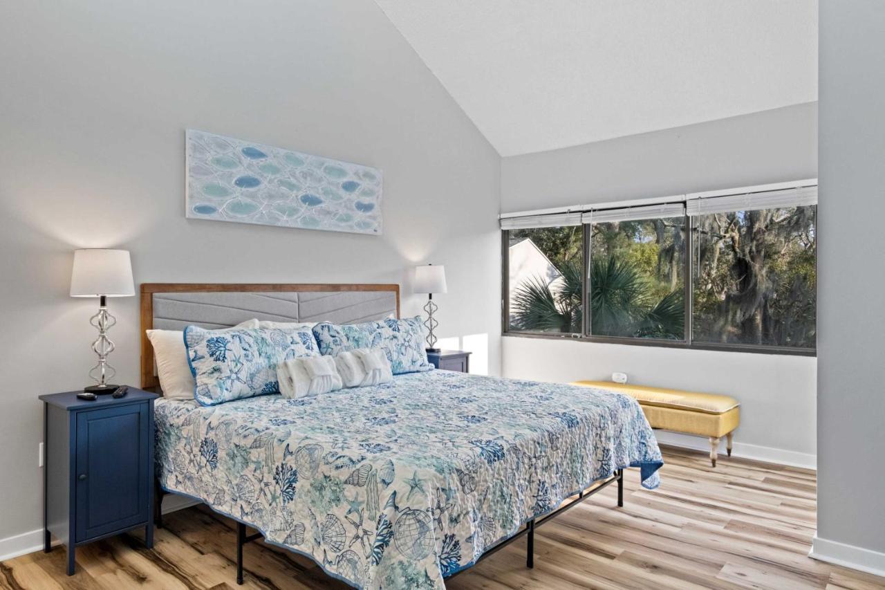 Coastal Oasis With Pool - Walk To Coligny Beach Park Хилтон-Хед-Айленд Экстерьер фото